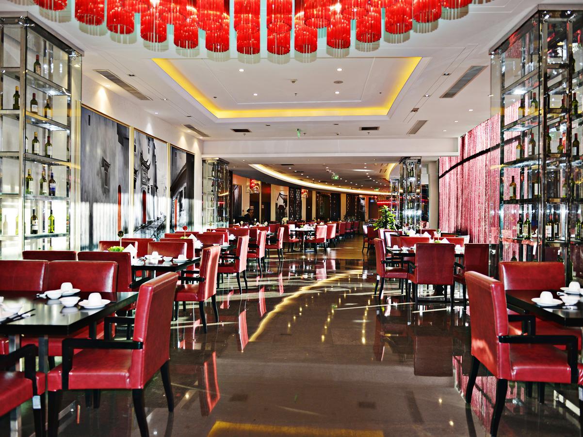 Howard Johnson Flower City Hotel Kunming Esterno foto