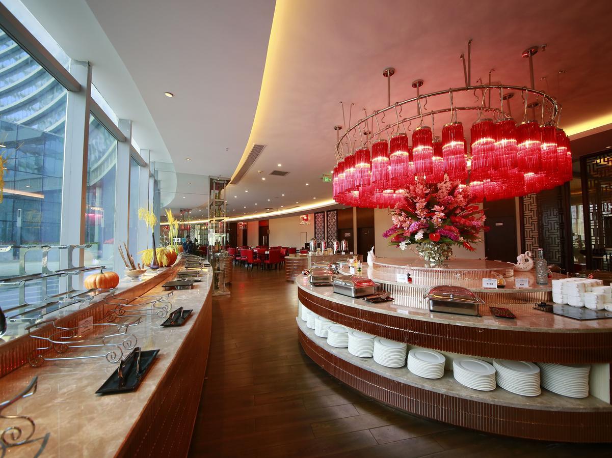 Howard Johnson Flower City Hotel Kunming Esterno foto