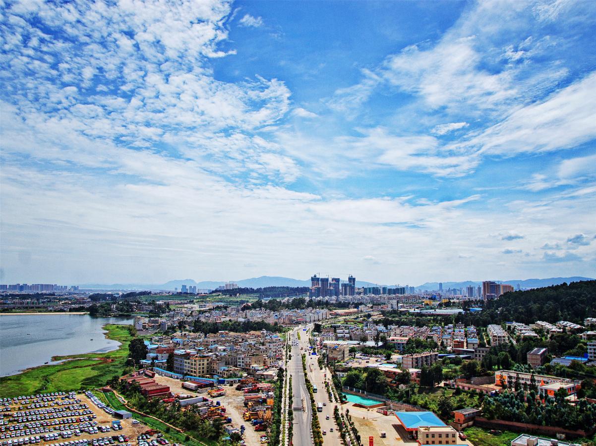 Howard Johnson Flower City Hotel Kunming Esterno foto